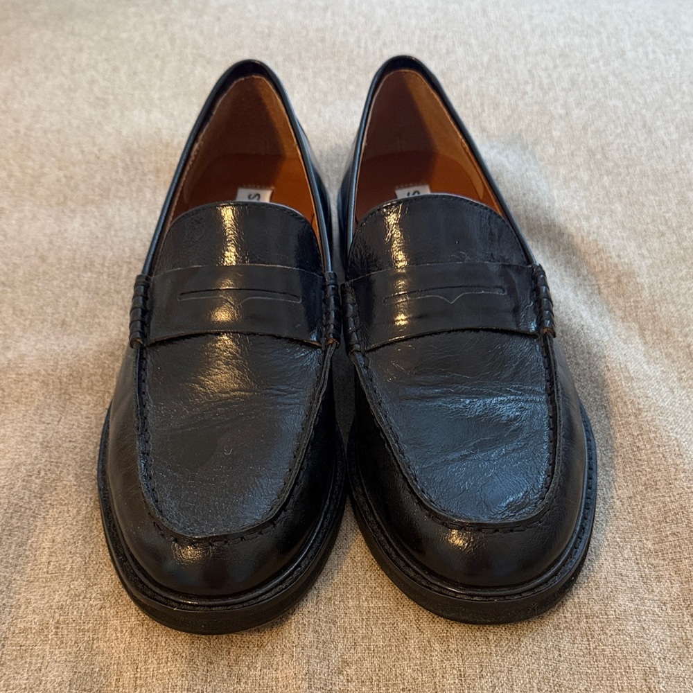 Steve Madden Madison Loafers in Black Leather Size 8-Very Good Condition
